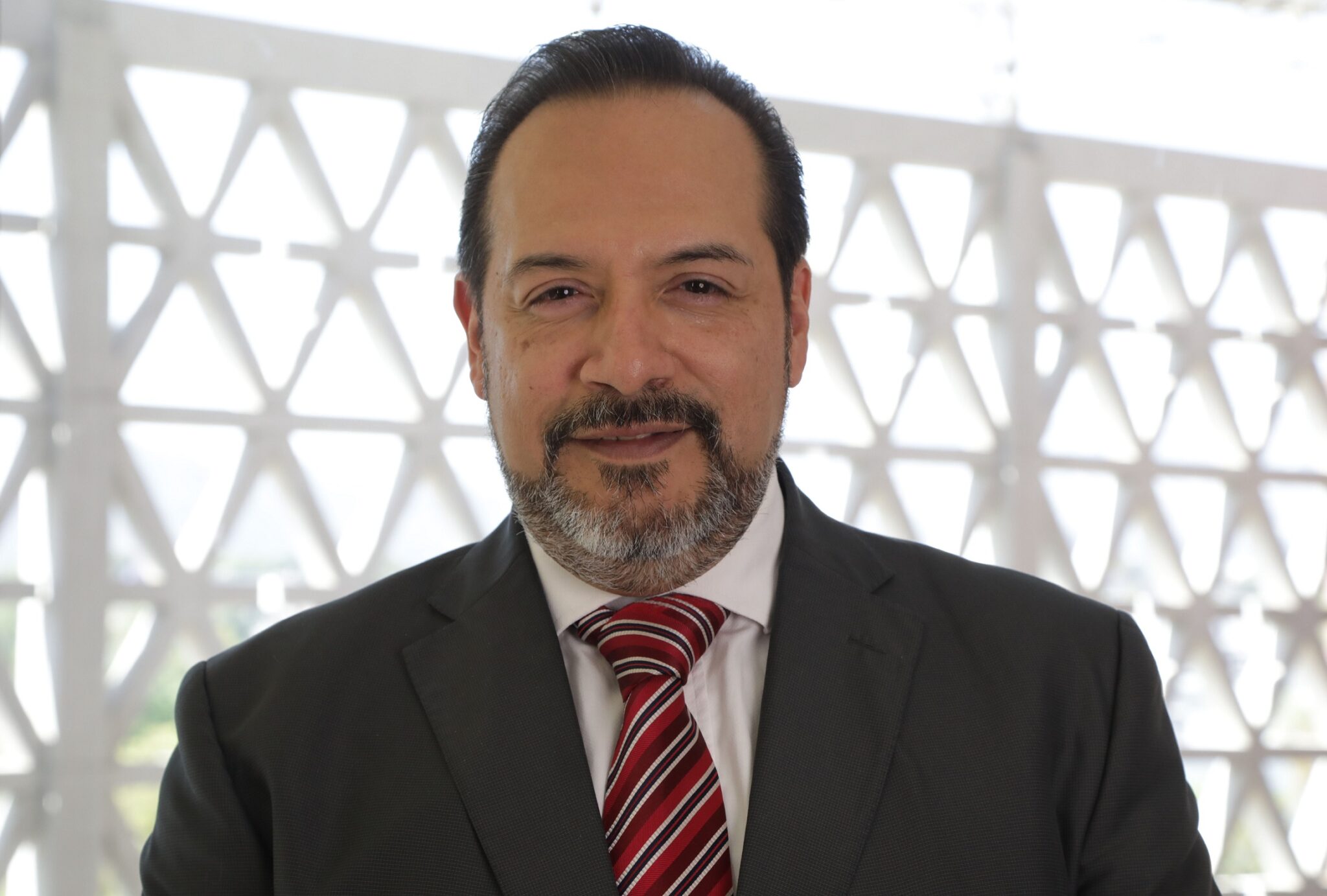 egresados-uam-orgullo-y-permanencia-de-la-casa-abierta-al-tiempo